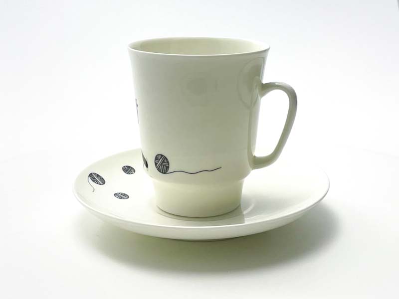 Чашка с блюдцем кофейная «Веселый клубочек» 1/2