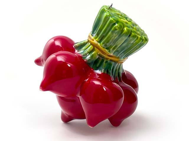 Скульптура «Пучок редиски»