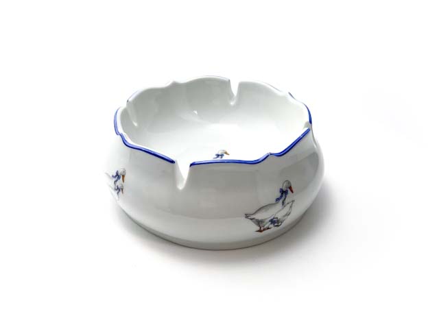 Пепельница круглая «Гуси»