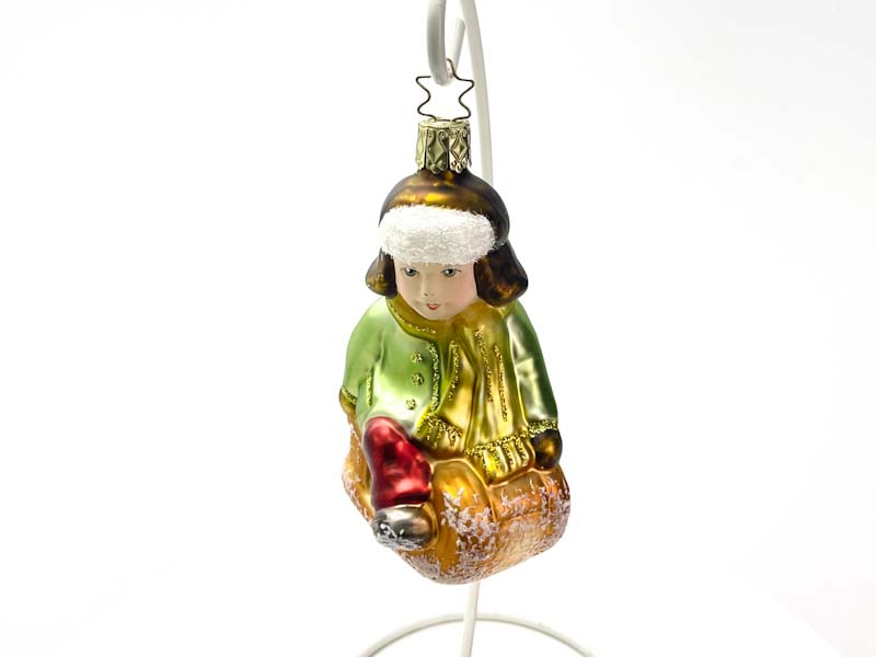 Елочная игрушка «Невинные сердца. Мальчик на санках»