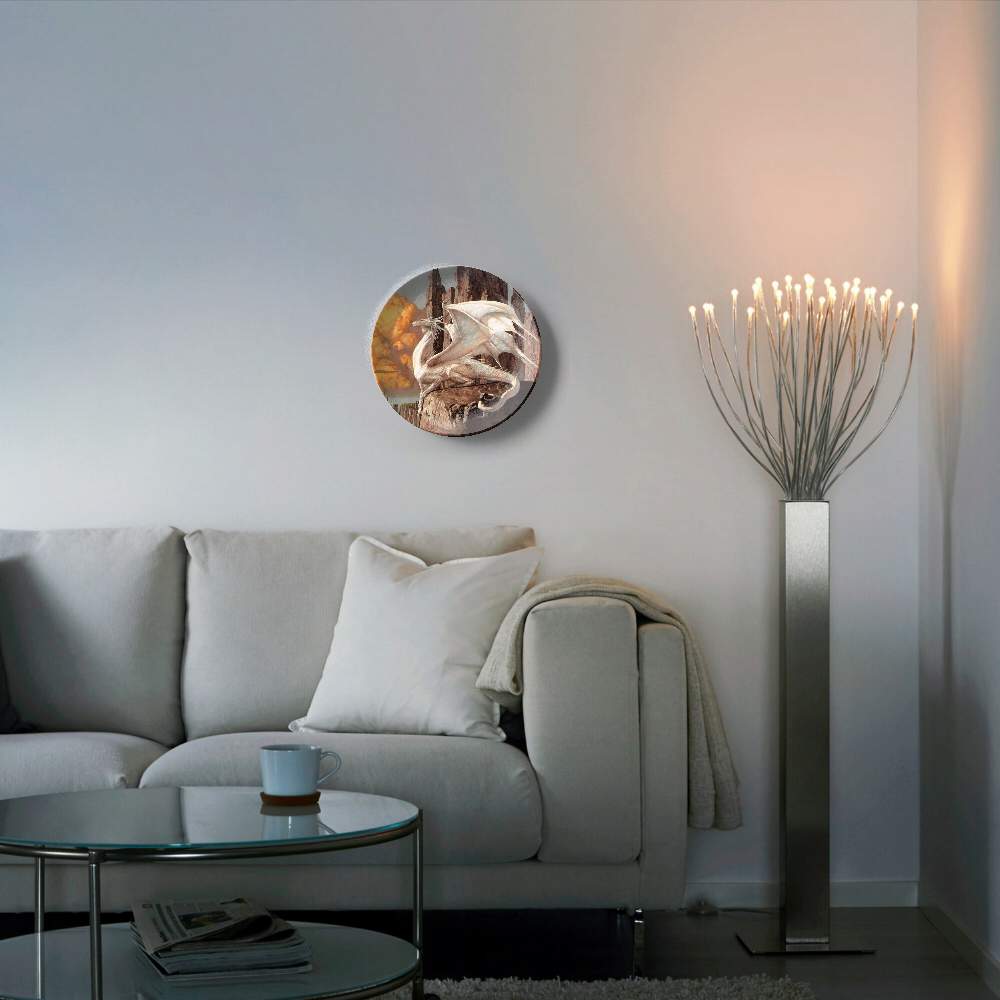 Белый дракон в скалах