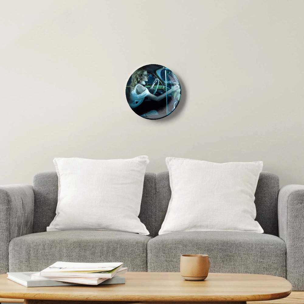 Девушка в автомобиле — Эрик Алмас