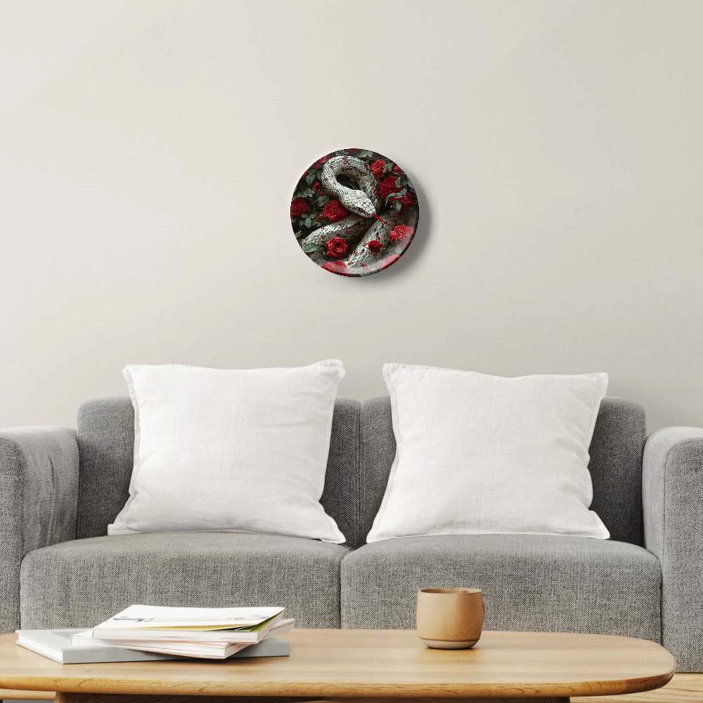 Белая змея и розы