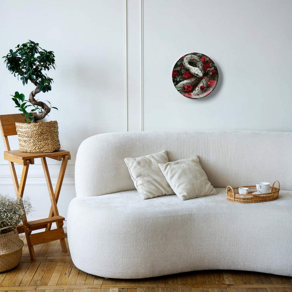 Белая змея и розы